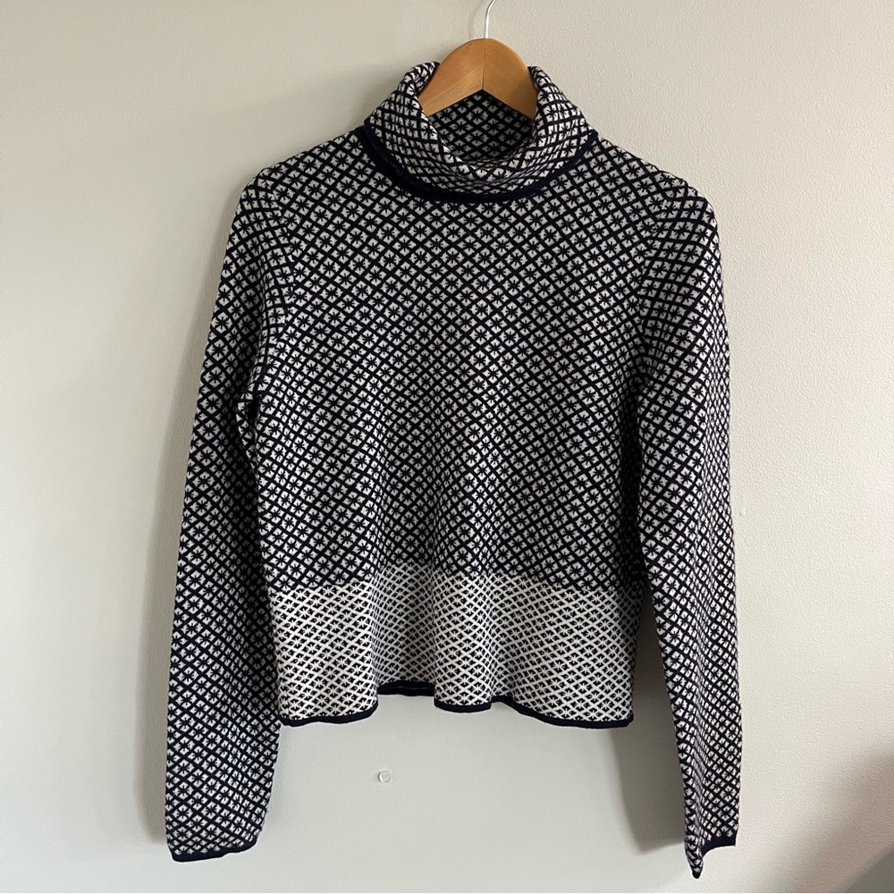 Moth Anthropologie Nightsnow Wool Navy and Cream Turtle Neck Sweater size Large